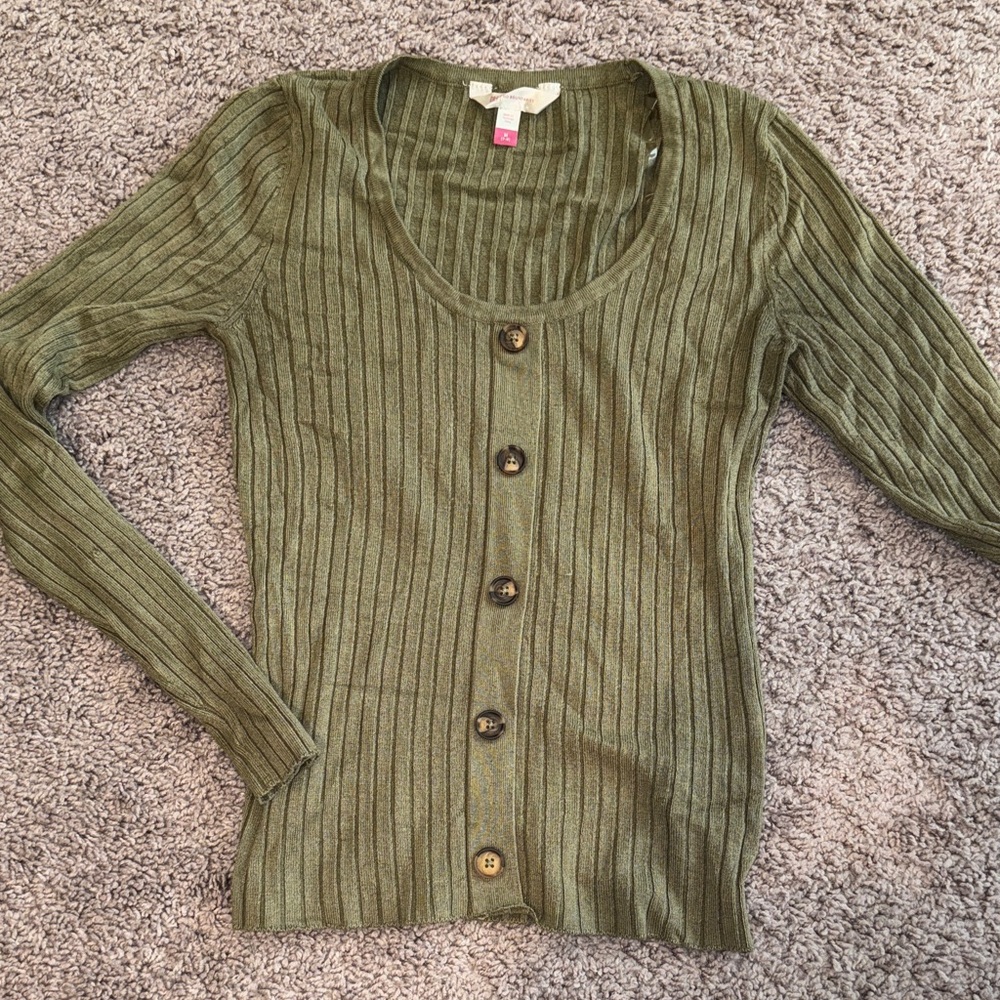 Green Ribbed Button-Up Cardigan - Picture 2 of 4